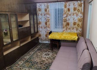 Сдам в аренду 3-ком. квартиру, 50 м2, Калуга, улица Дубрава, 8, Октябрьский округ