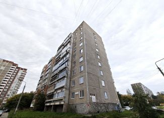 Продается 4-комнатная квартира, 77.2 м2, Екатеринбург, улица Новгородцевой, 7