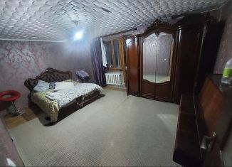 Сдаю 3-ком. квартиру, 90 м2, село Белоглинка, Сквозная улица, 23