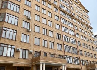 Сдам в аренду 3-комнатную квартиру, 85 м2, Каспийск, Каспийская улица, 2