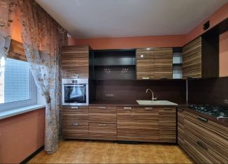 Продажа 4-комнатной квартиры, 111.2 м2, Набережные Челны, бульвар Бердаха, 4