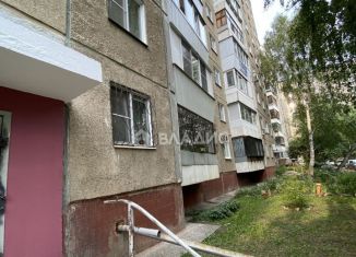 Продажа четырехкомнатной квартиры, 73.1 м2, Челябинск, улица Братьев Кашириных, 105