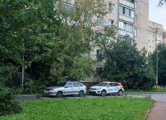 Продам трехкомнатную квартиру, 57 м2, Санкт-Петербург, Бухарестская улица, 66к1