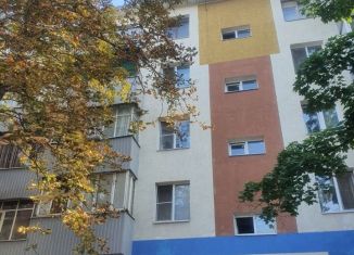 Продажа 2-ком. квартиры, 48 м2, Старый Оскол, микрорайон Лебединец, 8