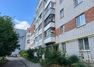 Продаю двухкомнатную квартиру, 52 м2, Вологда, Пригородная улица, 10А