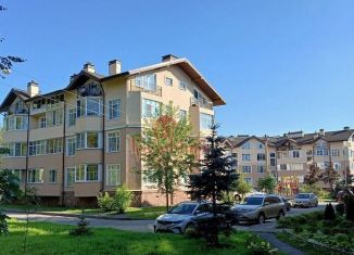 Продам 2-ком. квартиру, 81.3 м2, Дмитров, Рогачевская улица, 45