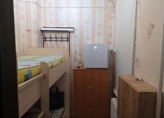 Аренда комнаты, 6 м2, Екатеринбург, улица 40-летия Октября, 3