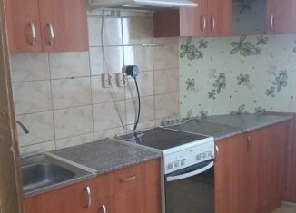 Сдается в аренду 3-ком. квартира, 75 м2, Курская область, улица Майский Бульвар, 2