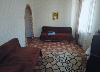 2-комнатная квартира в аренду, 50 м2, Белогорск, улица Ленина, 68