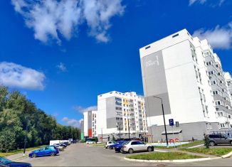 Продается двухкомнатная квартира, 50.3 м2, деревня Коневка, Лесная аллея