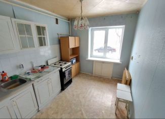 Продам трехкомнатную квартиру, 67 м2, Озёрск, Набережная улица, 37