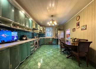 Продажа дома, 210 м2, Таганрог, улица Дзержинского