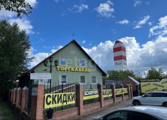 Продаю помещение свободного назначения, 400 м2, Тюмень, улица Республики, 250А