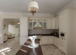 Сдача в аренду дома, 400 м2, Сочи, микрорайон Светлана, улица Верхняя Лысая Гора, 7В