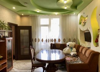 Продаю 2-комнатную квартиру, 54.4 м2, Златоуст, улица Карла Маркса, 4