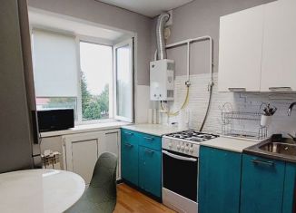 Продажа 2-комнатной квартиры, 42 м2, Азнакаево, улица Нефтяников, 20