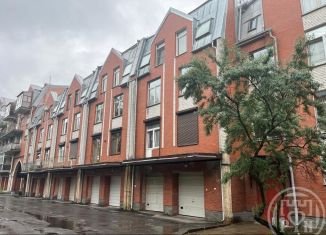 Продаю двухкомнатную квартиру, 94 м2, Санкт-Петербург, Новосельковская улица, 23, Новосельковская улица