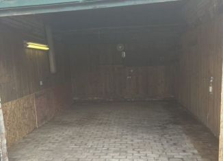 Продам гараж, 30 м2, Ломоносов, Первомайская улица, 10А