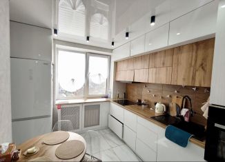 Продаю 3-комнатную квартиру, 60 м2, Ростов-на-Дону, улица Воровского, 17с1