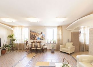 Продажа 4-ком. квартиры, 141.8 м2, Тюмень, улица Коммунаров, 35