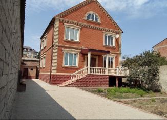 Продаю дом, 250 м2, Дагестан, улица Омарова-Чохского, 47