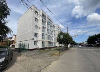 Сдаю в аренду 2-ком. квартиру, 65 м2, Орловская область, улица Карла Маркса, 108
