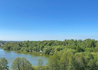 Продается 2-комнатная квартира, 142 м2, Калининград, Коммунистическая улица, 127к2