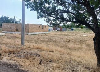 Продаю участок, 10 сот., посёлок городского типа Гвардейское, Набережная улица