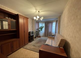Сдается в аренду 2-ком. квартира, 65 м2, Санкт-Петербург, Светлановский проспект, 70к1