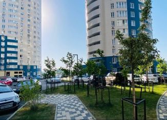Продается 3-ком. квартира, 85 м2, Краснодар, микрорайон Черемушки, Воронежская улица, 47Д