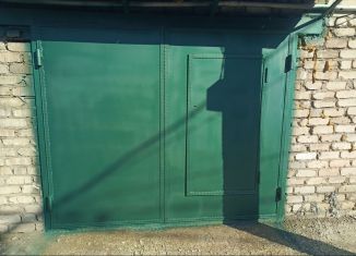 Продаю гараж, 30 м2, Отрадный