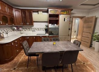 Продается трехкомнатная квартира, 77.1 м2, Республика Алтай, Объездная улица, 18