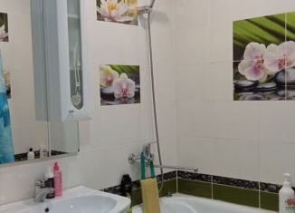 Сдается в аренду 2-ком. квартира, 50 м2, Шелехов, 1-й микрорайон, 49А