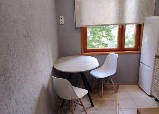 Двухкомнатная квартира на продажу, 45 м2, Мурманск, улица Капитана Маклакова, 44