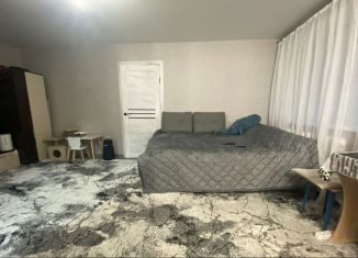 Продам 2-ком. квартиру, 43 м2, Таганрог, 2-й Новый переулок, 4А