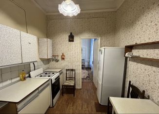 Сдается в аренду 2-ком. квартира, 50 м2, Санкт-Петербург, 14-я линия Васильевского острова, 45