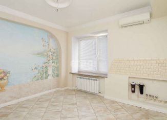 Продаю трехкомнатную квартиру, 117.1 м2, Тюмень, Водопроводная улица, 6