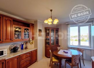 Продаю 3-ком. квартиру, 125.7 м2, Ростов-на-Дону, улица Текучёва, 232