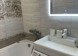 Сдам в аренду 2-комнатную квартиру, 60 м2, Белореченск, улица Гоголя, 24