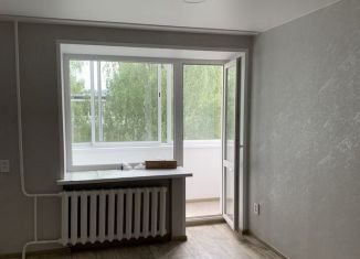 Продаю 2-комнатную квартиру, 43 м2, Воткинск, улица Павлова, 2