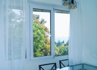 Сдам 2-комнатную квартиру, 62 м2, Сочи, улица Бытха, 55к1, микрорайон Бытха