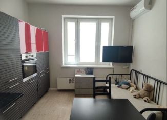 Продаю двухкомнатную квартиру, 87 м2, Старый Оскол, микрорайон Степной, 13