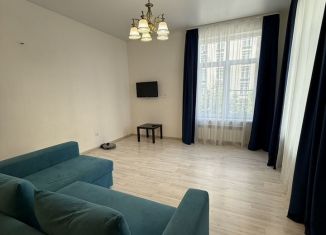 Сдаю в аренду трехкомнатную квартиру, 85 м2, Уфа, улица Октябрьской Революции, 31А