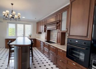 3-комнатная квартира на продажу, 81.3 м2, Краснодар, улица Академика Лукьяненко, 12/1, микрорайон Микрохирургии глаза