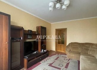 Продам 3-ком. квартиру, 63.4 м2, Старый Оскол, микрорайон Конева, 13