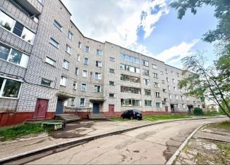 Продаю трехкомнатную квартиру, 60.4 м2, Кирово-Чепецк, Чепецкая улица, 15