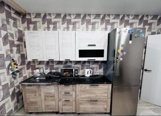 Продаю однокомнатную квартиру, 36 м2, Тобольск, 10-й микрорайон, 86