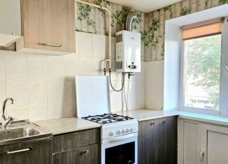 Продается 2-ком. квартира, 42.7 м2, Октябрьский, улица Губкина, 30