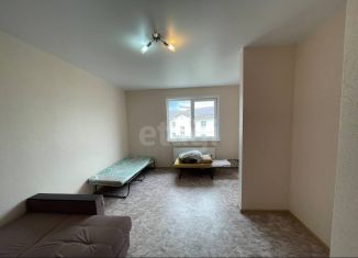 Аренда 2-ком. квартиры, 70.2 м2, деревня Куюки, 15-й квартал, 17