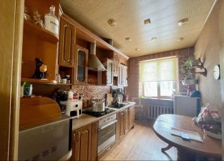 3-комнатная квартира на продажу, 68.5 м2, Кингисепп, улица Жукова, 12